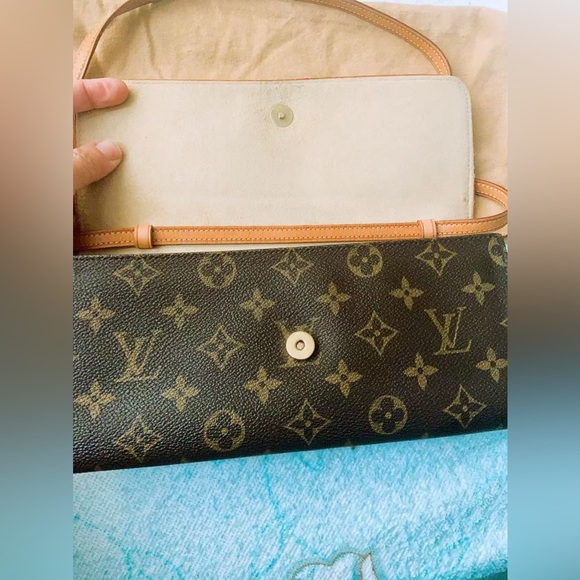 Louis Vuitton Pochette Twin GM Shoulder‎ Bag Monogram Canvas With Dust Bag - Picture 6 of 12